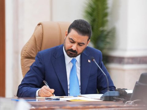 الزيدي يوجّه باجراء تحقيق مع رئيس مجلس محافظة ميسان