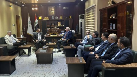 هيئتا استثمار البصرة والوطنية تبحثان دعم